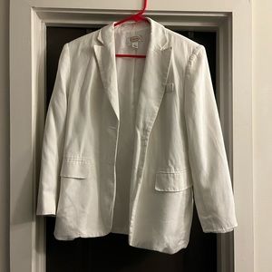 White women’s blazer from Talbots, size 6. Has shoulder pads and is so sharp!